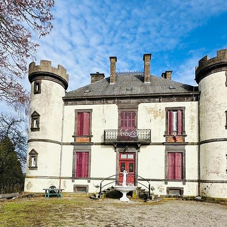 Le Chateau Giat エクステリア 写真