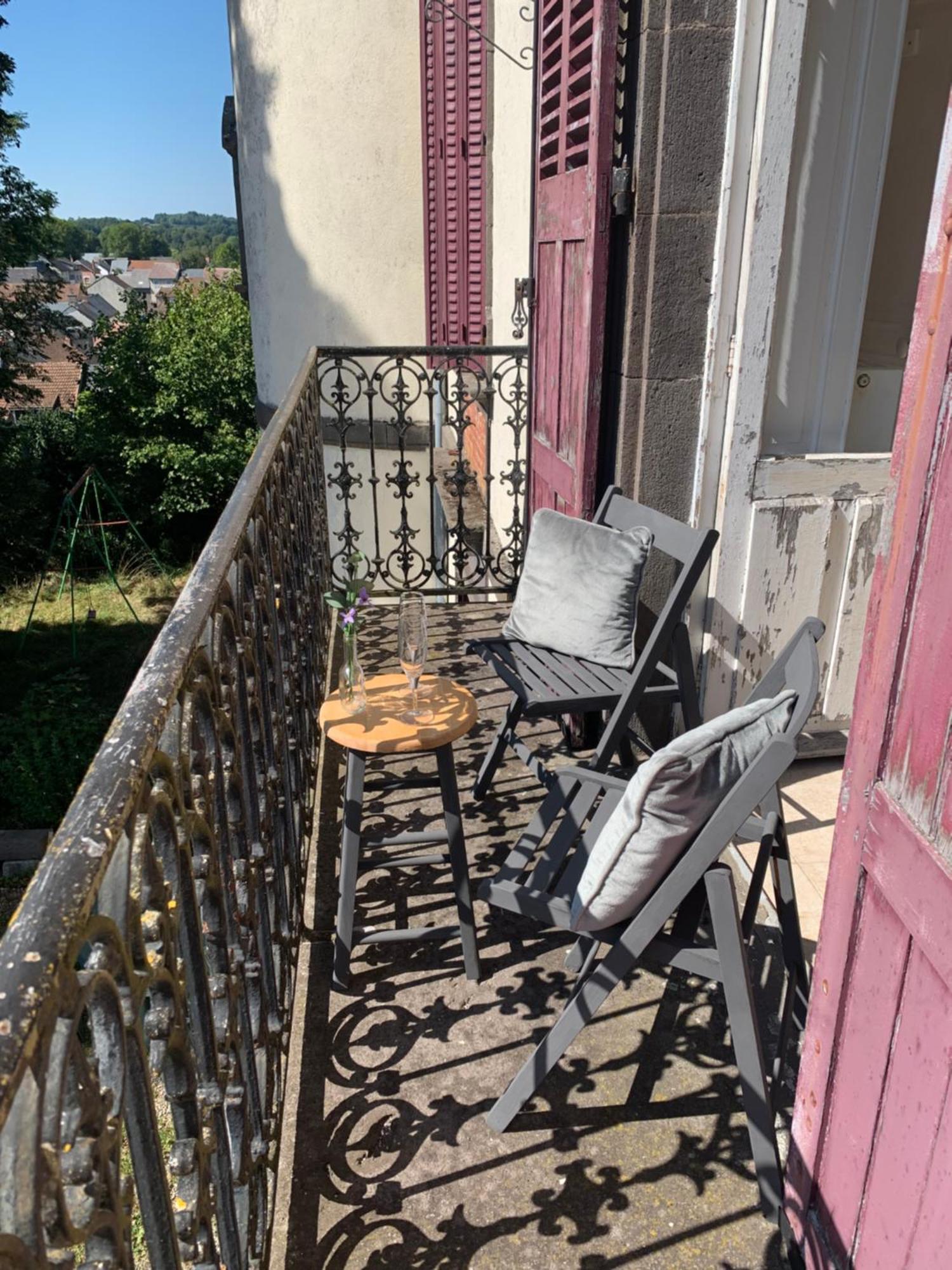Le Chateau Giat エクステリア 写真